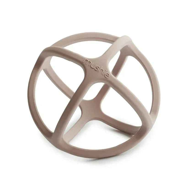 Mushie® Grizalo žogica Shifting Sand Mushie